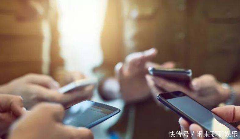 医疗费|宁可给女主播刷10万礼物，不给儿子6万治病，你图什么呀