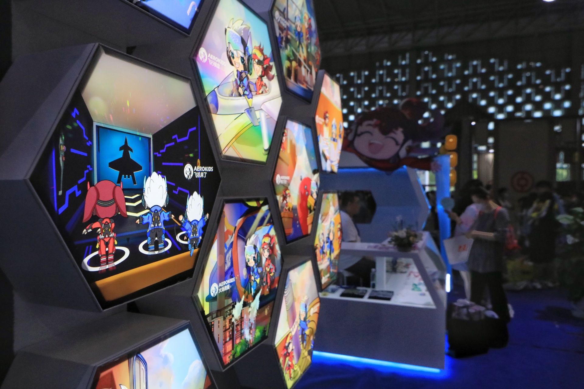 ip|产业规模达200亿元!上海动漫产业交答卷,5G、VR等高科技整合IP成为主力军