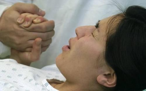 分娩|分娩时,有的产妇疼得要命时间长,有的产妇却时间短很轻松,究竟是什么原因?