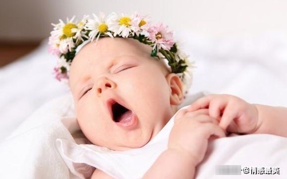 宝宝|宝宝睡觉总歪着头，无外乎这3个原因，宝妈别忽视了