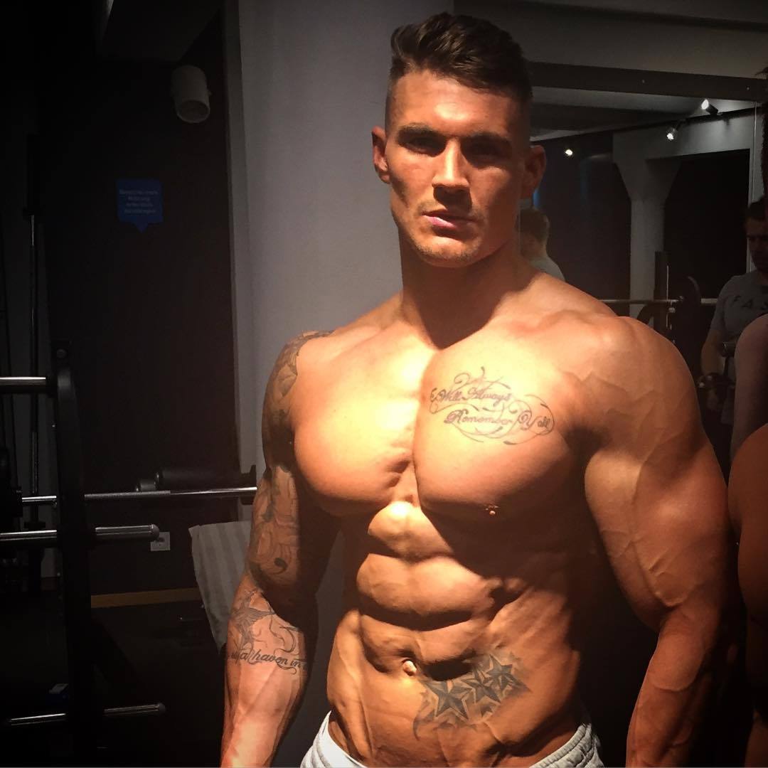 侧举腿|想要练好腹外斜肌,掌握这个训练动作,就是很重要的一步