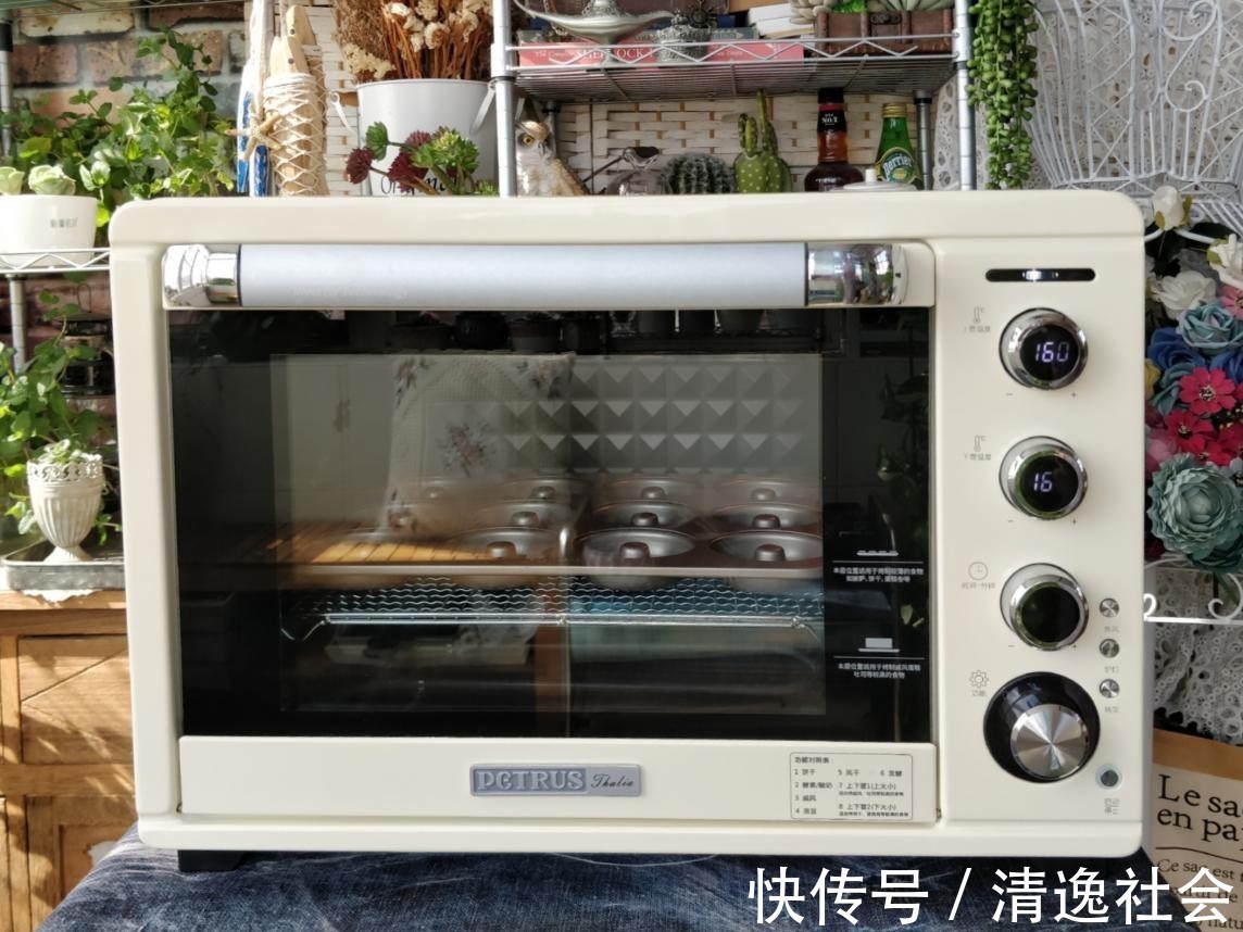 卡通|软萌可爱的卡通甜甜圈，样子讨喜，吃起来超级满足