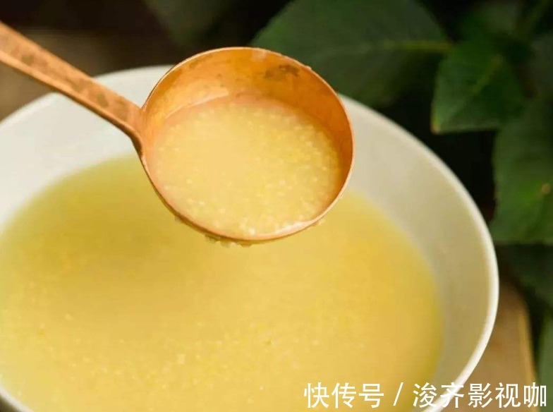米油|小米粥，冷水下米还是水开下米很多人错，难怪不黏不香，没米油
