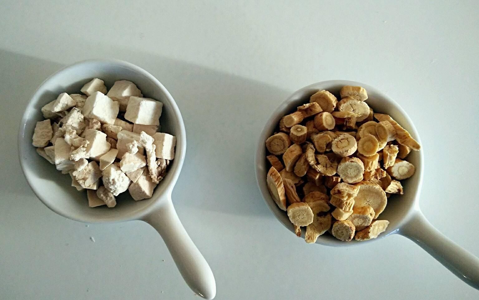 肝毒|黄芪和它是“天生一对”,搭配饮用,补气养血、排出肝毒