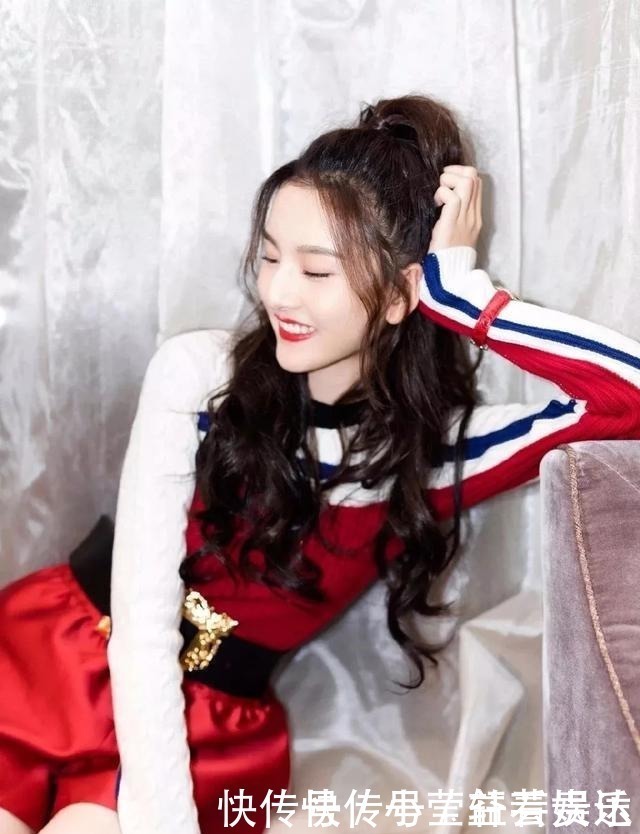 丸子头|别再扎低马尾啦,很显老!今年流行这3种“扎发”,谁扎谁好看