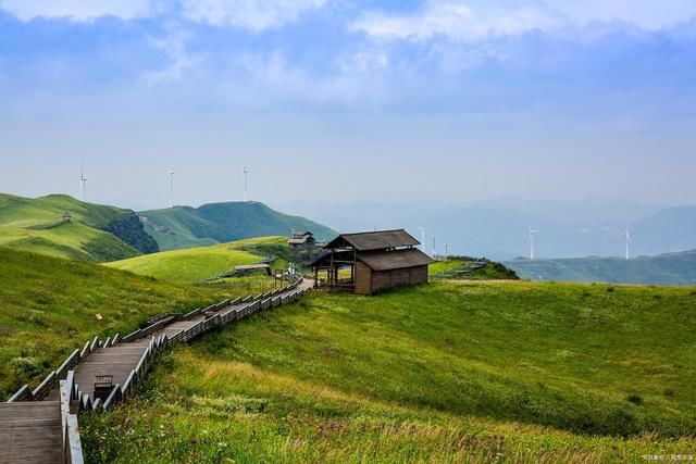 8首诗词写世外桃源:山南水北坐村庄，乔绿花红沐夕阳