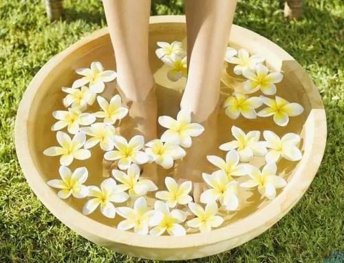 泡脚方|老寒腿、静脉曲张，胀痛、发酸，1个泡脚方直达病处，温通经脉