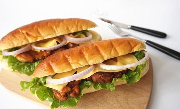 汉堡|汉堡只是三明治的一个分类福必堡为你诉说为何会有不同的待遇