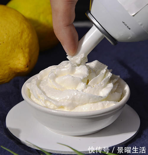 雪酪|奶油顶为什么这么火爆?奶油顶可以替代奶盖吗?