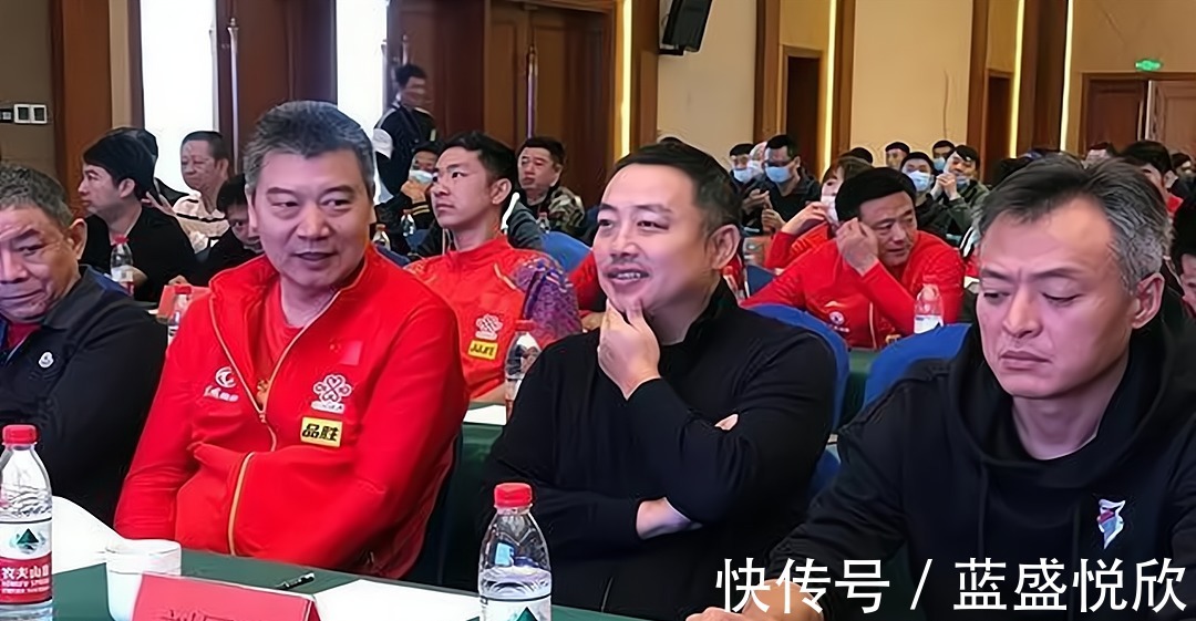 王楚钦|太过分!国乒队医公开怒斥“代拍”,严重影响队员们训练和生活!