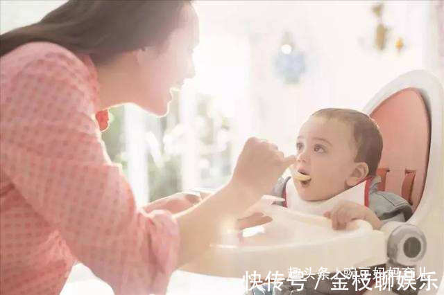 添加|6个月的宝宝会有7个让人烦的表现,别错怪孩子,属于是正常发育