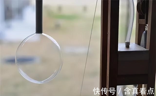 脑洞大开|一个脑洞大开的日本艺术家,设计了些奇奇怪怪的玩具装置···