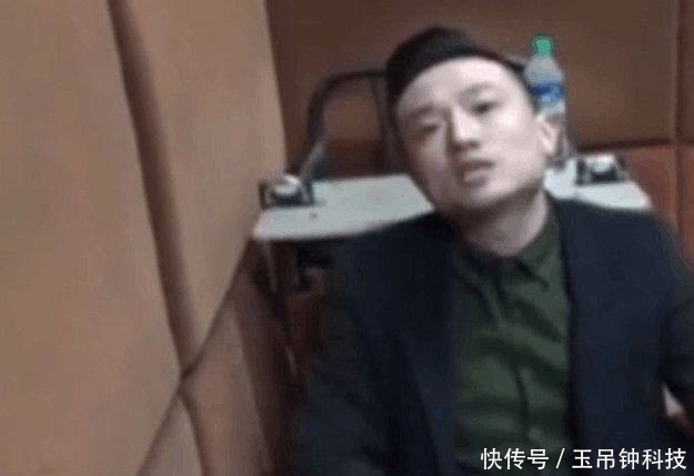 海底|男子去吃海底捞，被一群人疯狂殴打，网友：是我我也打你