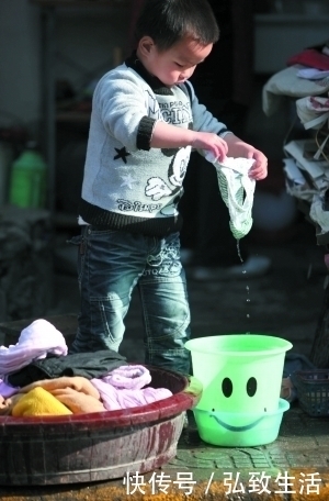 游泳|李玫瑾在男孩12岁之前,一定要教会他这四个技能