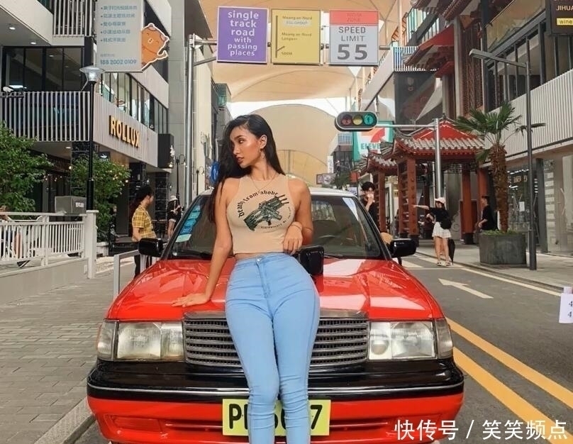 身材比例|健身网红与紧身牛仔裤结合，感受到欧美式的身材比例