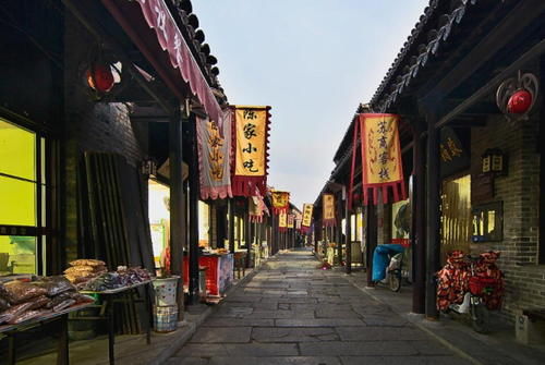 江苏有名的古镇，风景迷人，和家人来一次就爱上了