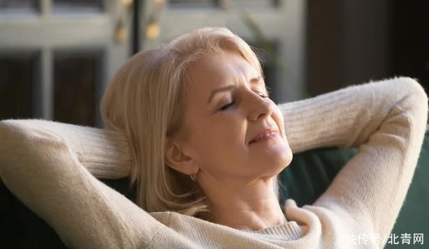 回事|健康教育｜午觉越睡越困是怎么回事？午觉睡多长时间才合适呢？