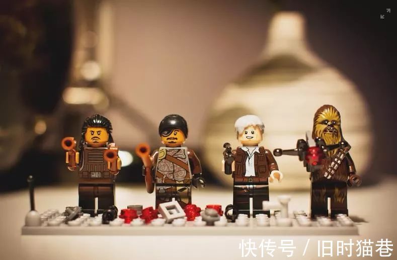 |发几个笑话，一个比一个好笑，专治不开心