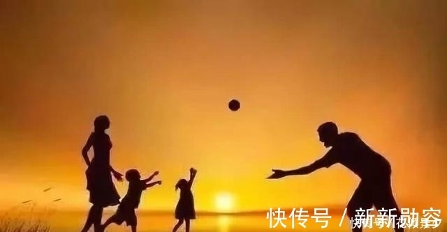 为人父母|22岁还要奶奶喂饭,家长的溺爱毁得不光是孩子,还有整个家庭