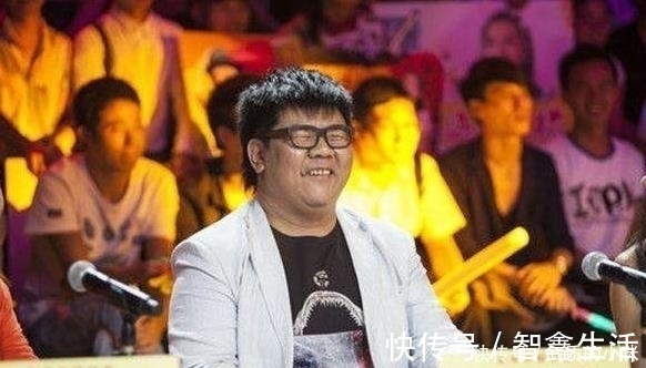 星光大道冠軍，拜師戴玉強(qiáng)，怒批朱之文，盲人歌手楊光現(xiàn)狀如何