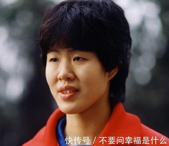 美国|中国女排传奇人物，年老仍带队出赛，她的人生远比电影精彩