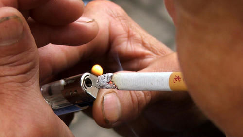 长期喝茶吸烟的人的身体素质如何，喝茶对吸烟有影响吗？