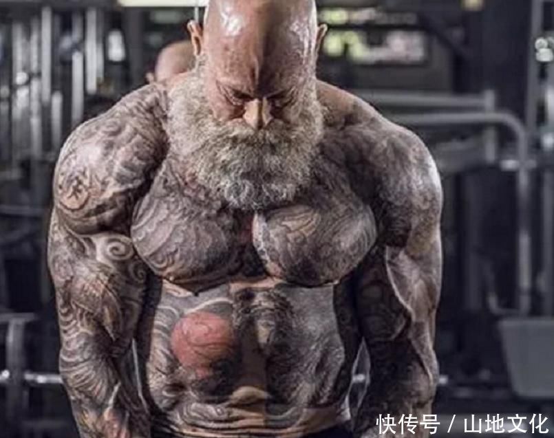 荷兰|坚持锻炼36年那位全身都是纹身的荷兰60岁“潮老头”,如今成这副模样