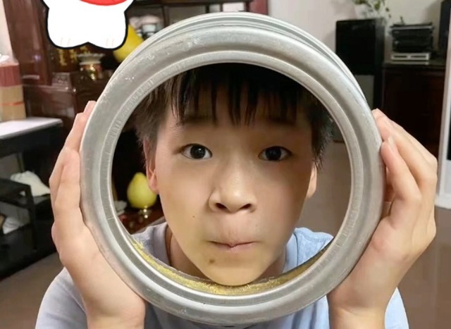 何威仪|人间清醒!14岁奥运冠军全红婵被教练打屁股,父母高情商回应