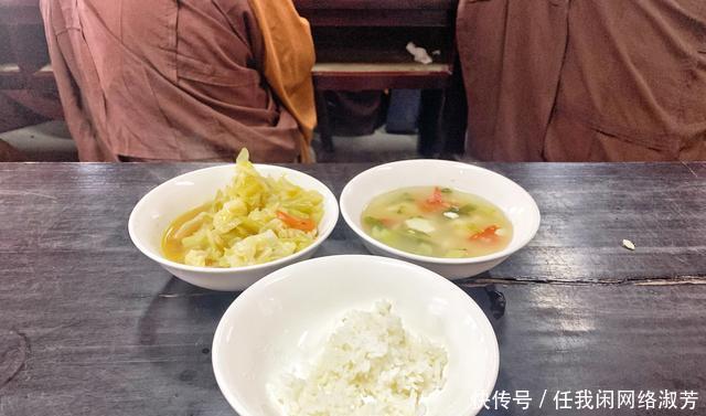 中年|在寺院吃年夜饭是什么样的体验不浪费讲规矩,仪式感还特别的强