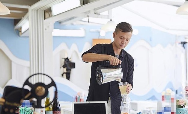 王俊凯|王俊凯后期退出《中餐厅3》录制,加入新成员,网友换我也走