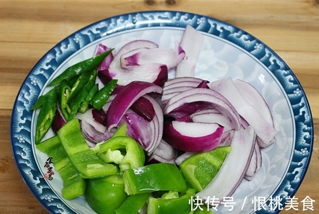 猪头肉|父亲总是馋这菜,香辣下饭,烹调不放一滴油,每次早早就光盘