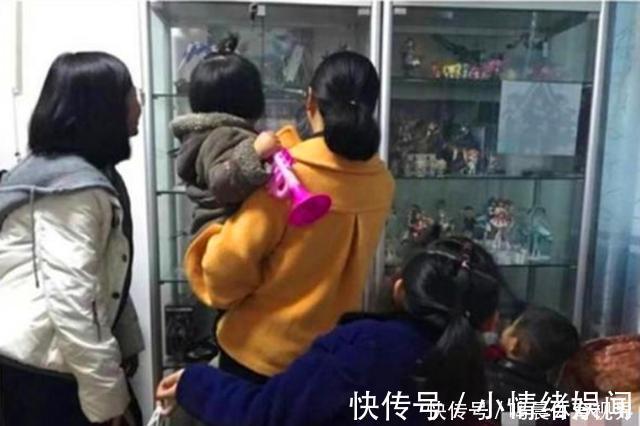 女教师|“一堆破塑料20万,你想讹钱?”熊孩子弄坏手办,父母拒绝赔偿