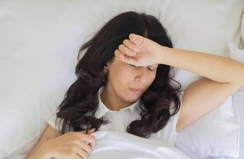 运动|57岁阿姨每天做5件事,失眠慢慢好,精神饱满,她的方法或可借鉴