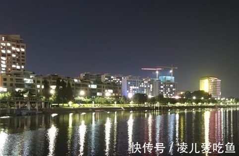 小船@秋雨中的梦(散文)