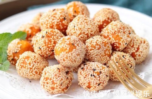 红薯新吃法,不用一滴水,外酥里糯,家人特爱吃,上桌就抢光