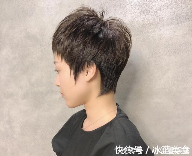 女性|新时尚短发20款,蓬松立体颜值高,最适合这三种人,有你吗