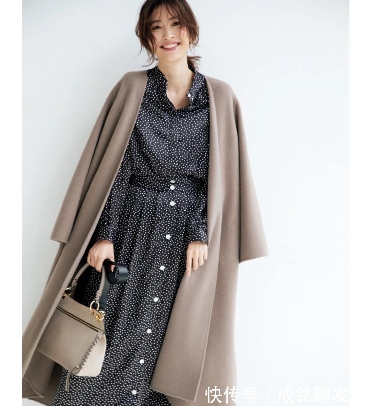 打底裤 适合中年女人的日系秋季穿搭,不装嫩不老气,时髦减龄又有女人味