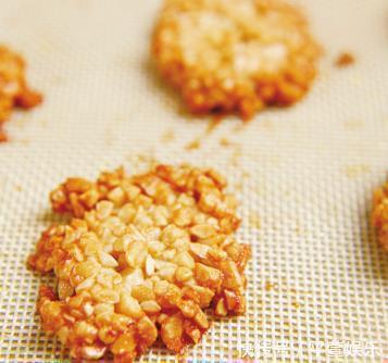 白糖|孩子们爱吃的小零食,香甜酥脆,食材简单,买袋白糖就能做