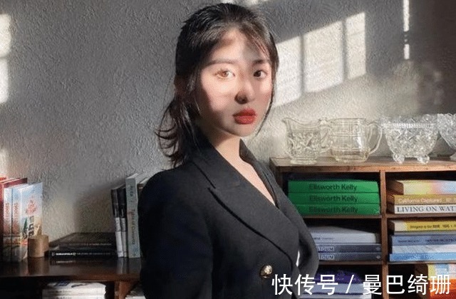 锁骨|19岁车模,大长腿配小蛮腰,“沙漏”身材惹人羡,或是运动的助