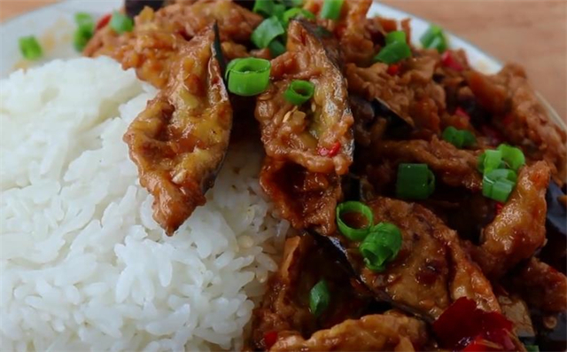 豆瓣酱|茄子最好吃的做法,教你简单一做,比吃肉还香,饭店里都吃不到