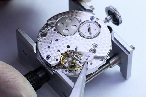 机芯篇：何为机芯内的调速机构！你的手表是哪一种？