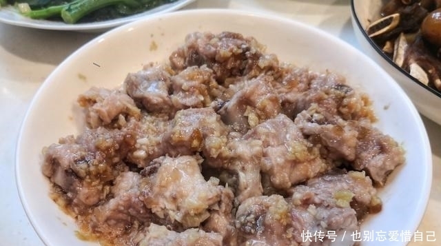 广州一家四口的午餐,4菜1汤,家常味道吃得香,晒图都夸孝顺贴心