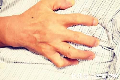 几率|两三天喝次酒，每次晚上喝2两，长期下来，会怎么样？