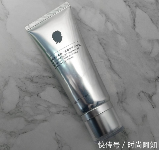 别再被铺天盖地的氨基酸给骗了！真正好用的男士洗面奶是这几款