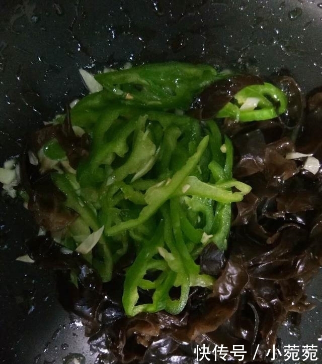 咸香|很多人都喜欢吃的一道家常菜,外酥里嫩,咸香下饭,营养味道棒!