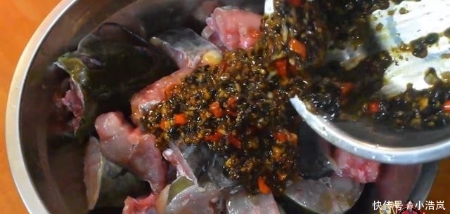 砂锅鲶鱼最好吃的做法,简单美味又下饭,看看你喜欢吃不?
