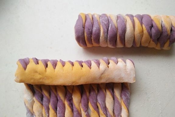 蒸包子|入秋蒸包子，别只会老一套，试试这做法，造型有趣还很暄软，好吃