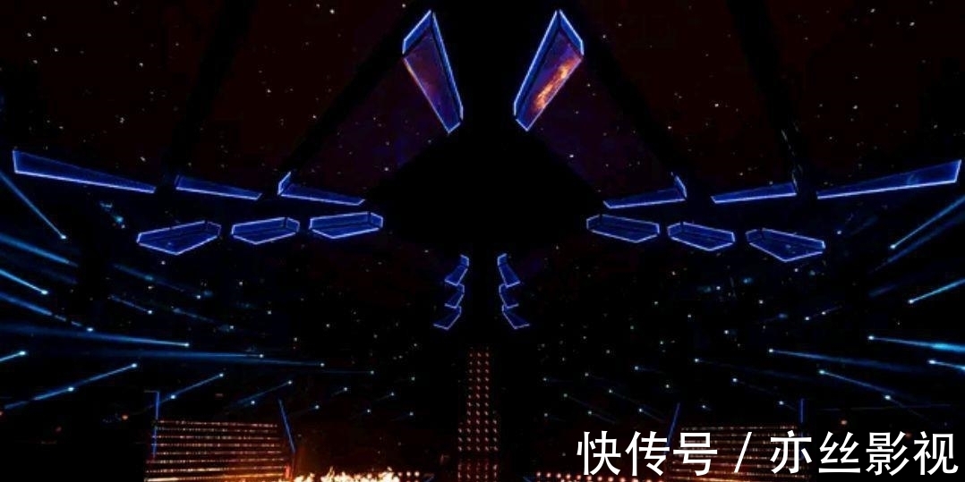 《追光吧!》第一次公演結(jié)束,周曉鷗組贏在同情分上?