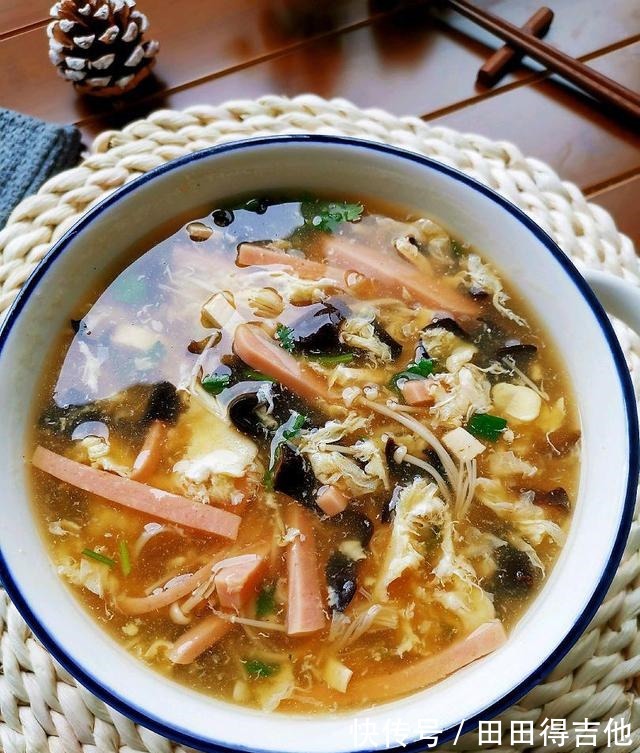 传统酸辣汤全部做法，酸辣开胃解腻好喝，一年四季少不了它！