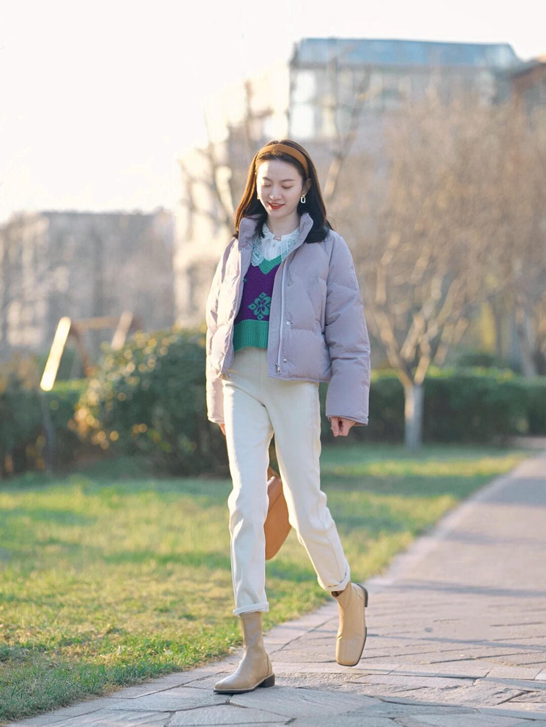 颜色 女人会穿才会更美，达人都喜欢这4款实用羽绒服，值得借鉴